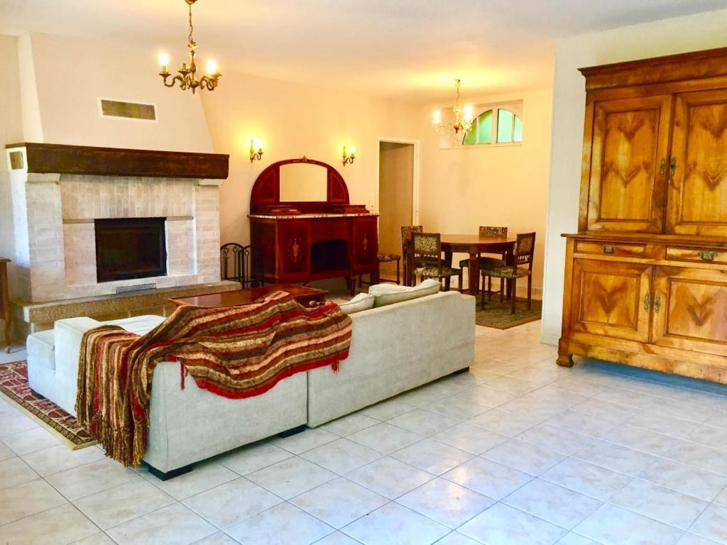 Cottage Du Chateau Erbree Екстер'єр фото